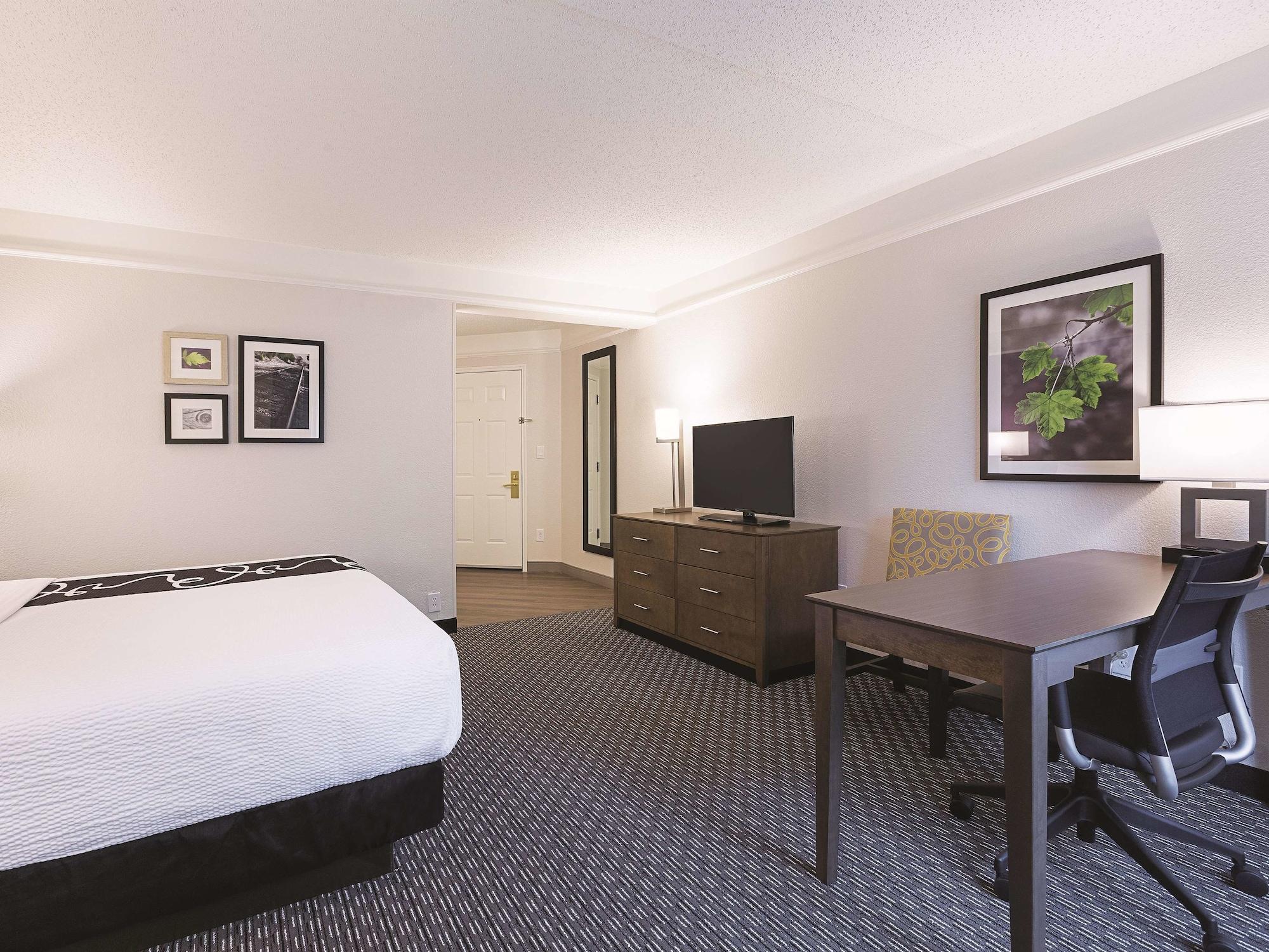 La Quinta By Wyndham Dallas Plano West Экстерьер фото